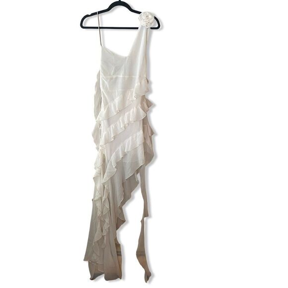 Bubishluxe Willow Ruffle Rosette Dress in White mini midi jellyfish hem Revolve - Picture 10 of 16